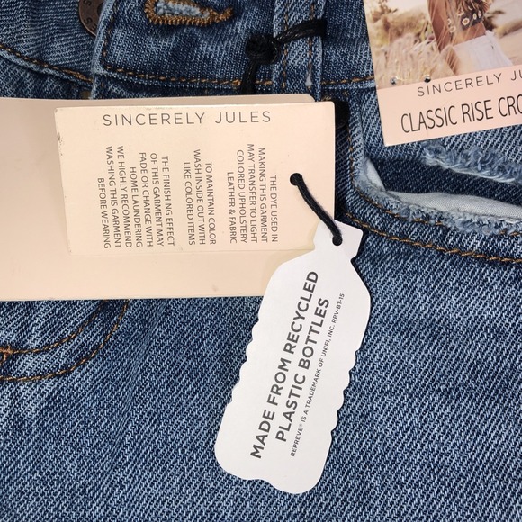 NEW Sincerely Jules Women's Light Wash Classic Rise Crop Straight Jeans - 1/25 - Picture 7 of 12